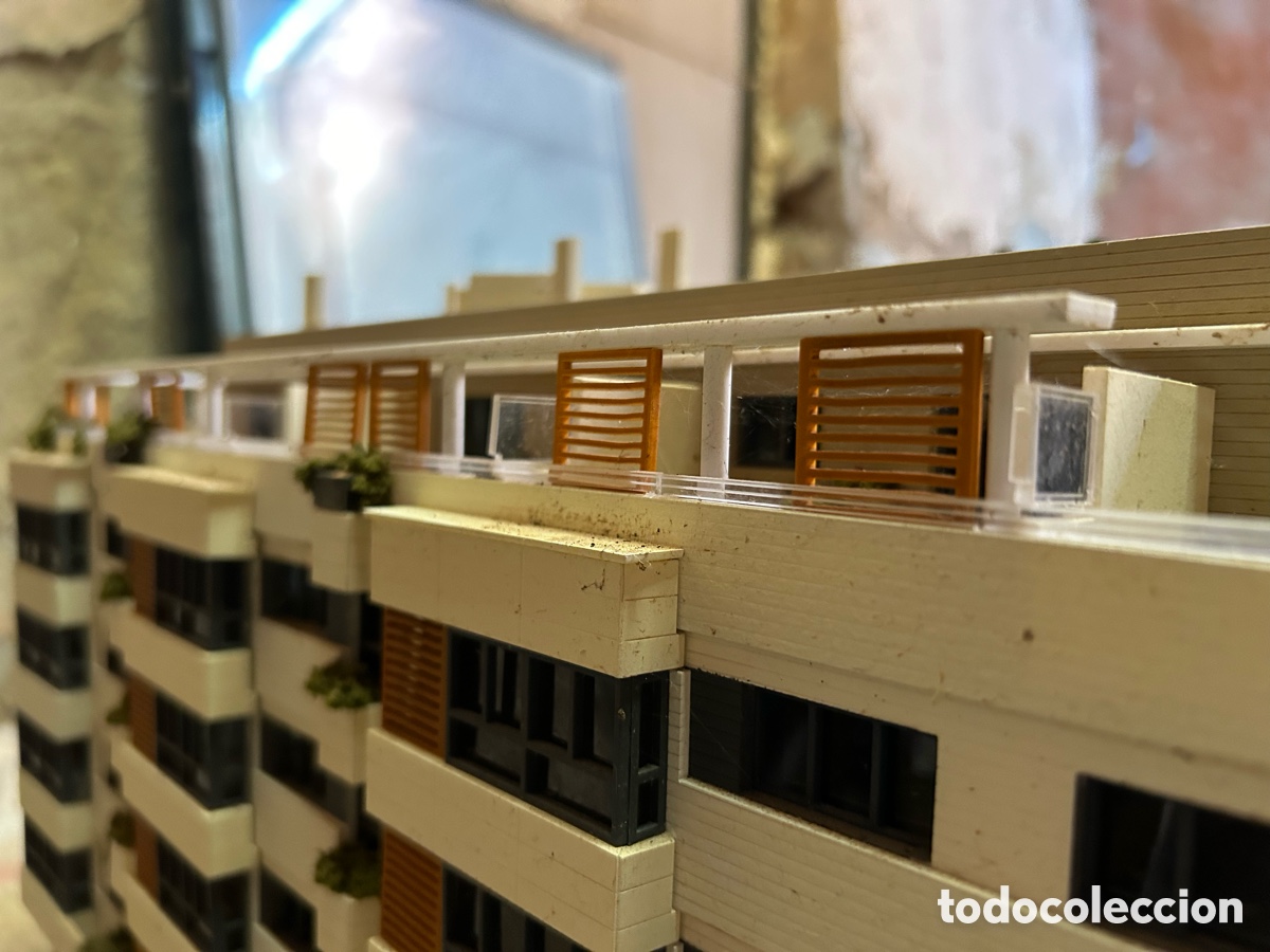 Modelos a escala: Maqueta de edificio a escala 1/100 - Foto 3