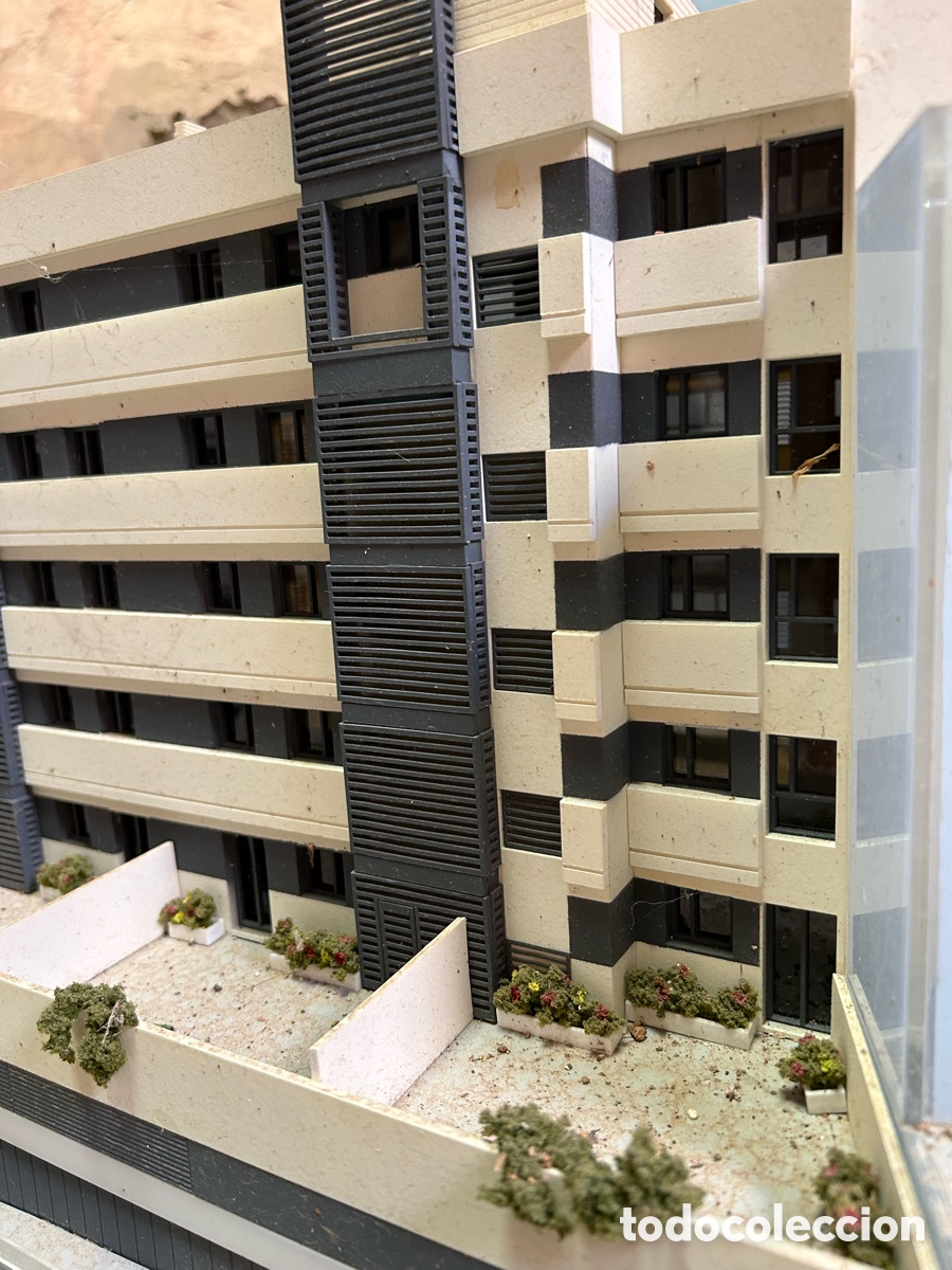 Modelos a escala: Maqueta de edificio a escala 1/100 - Foto 4