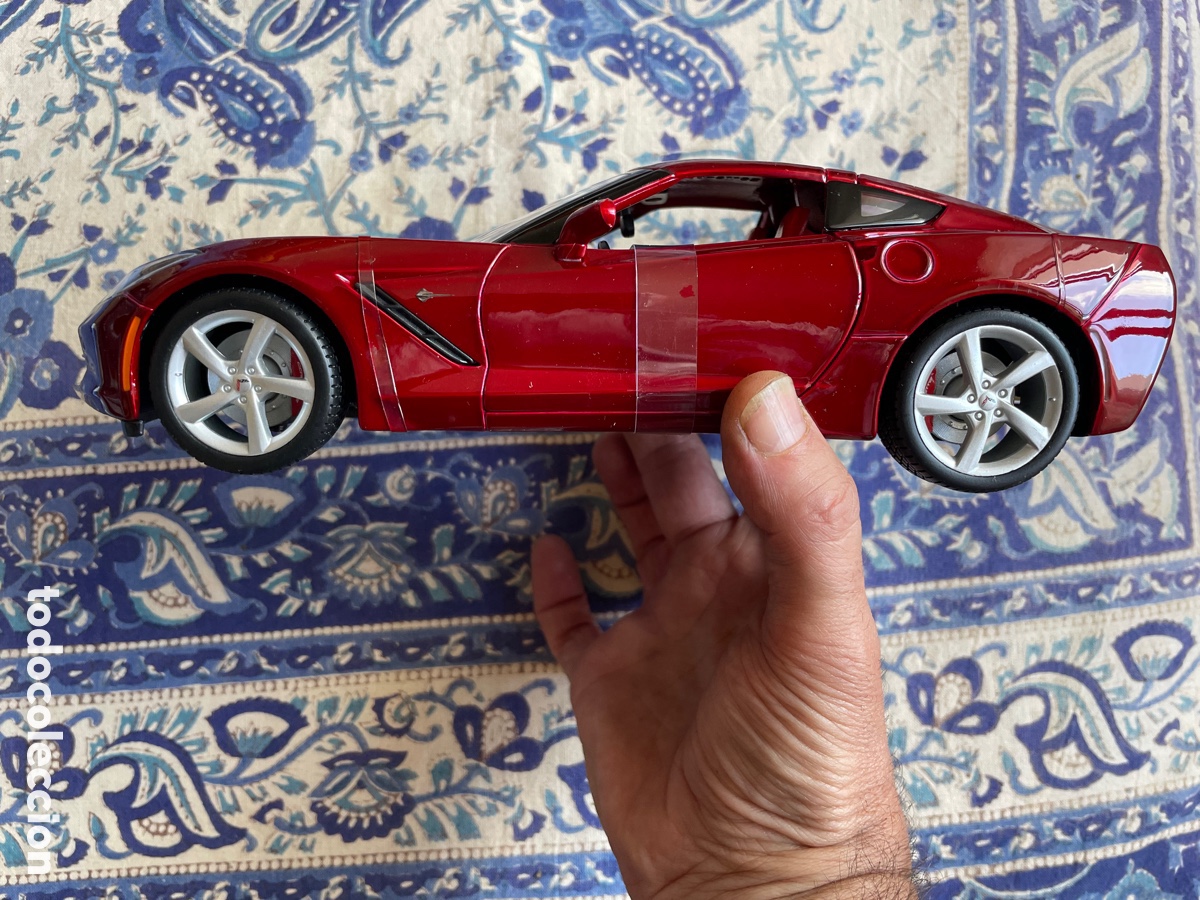 Modelos a escala: Miniatura Corvette 2014 / Escala 1:18 - Foto 5