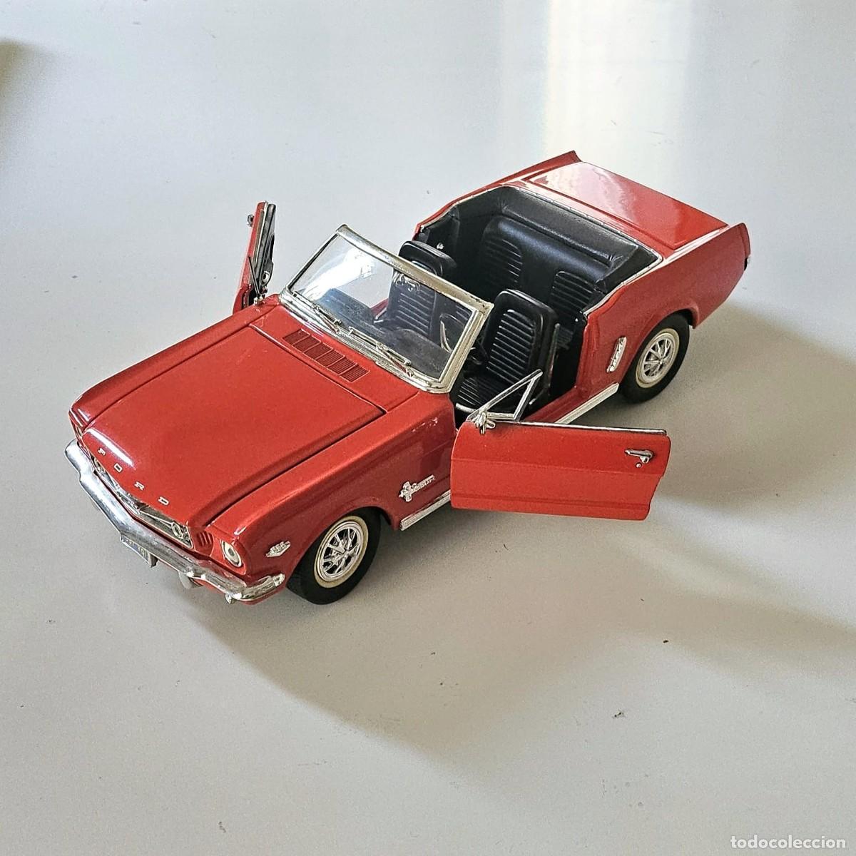 Modelos a escala: Ford Mustang de 1964 1/2. E.1:18 - Foto 4