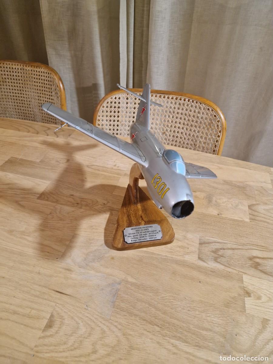 Modelos a escala: Breitling Fighters (1947) MiG-15 - Foto 3