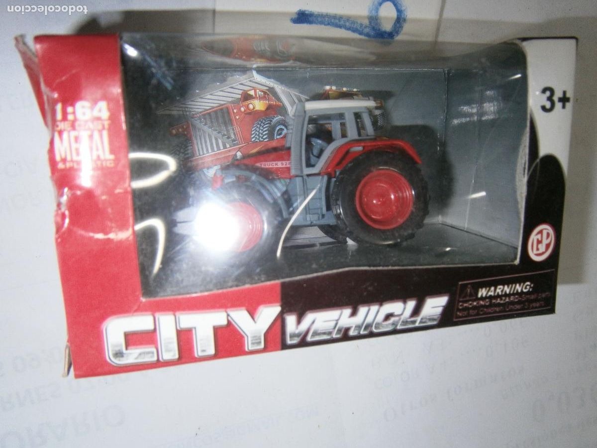 Modelos a escala: TRACTOR AGRICOLA EN SU CAJA - Foto 2