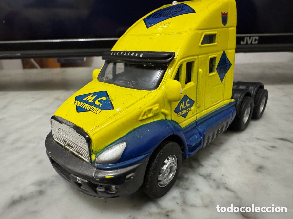 Modelos a escala: TR&Aacute;ILER MAISTO RACING - Foto 3