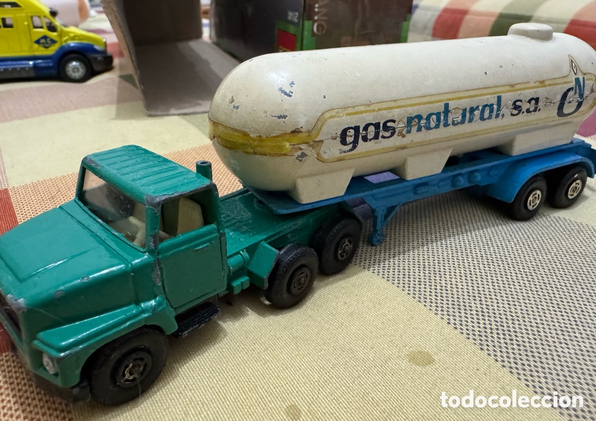 Modelos a escala: CAMI&Oacute;N CISTERNA GUISVAL. DOBLE - Foto 1