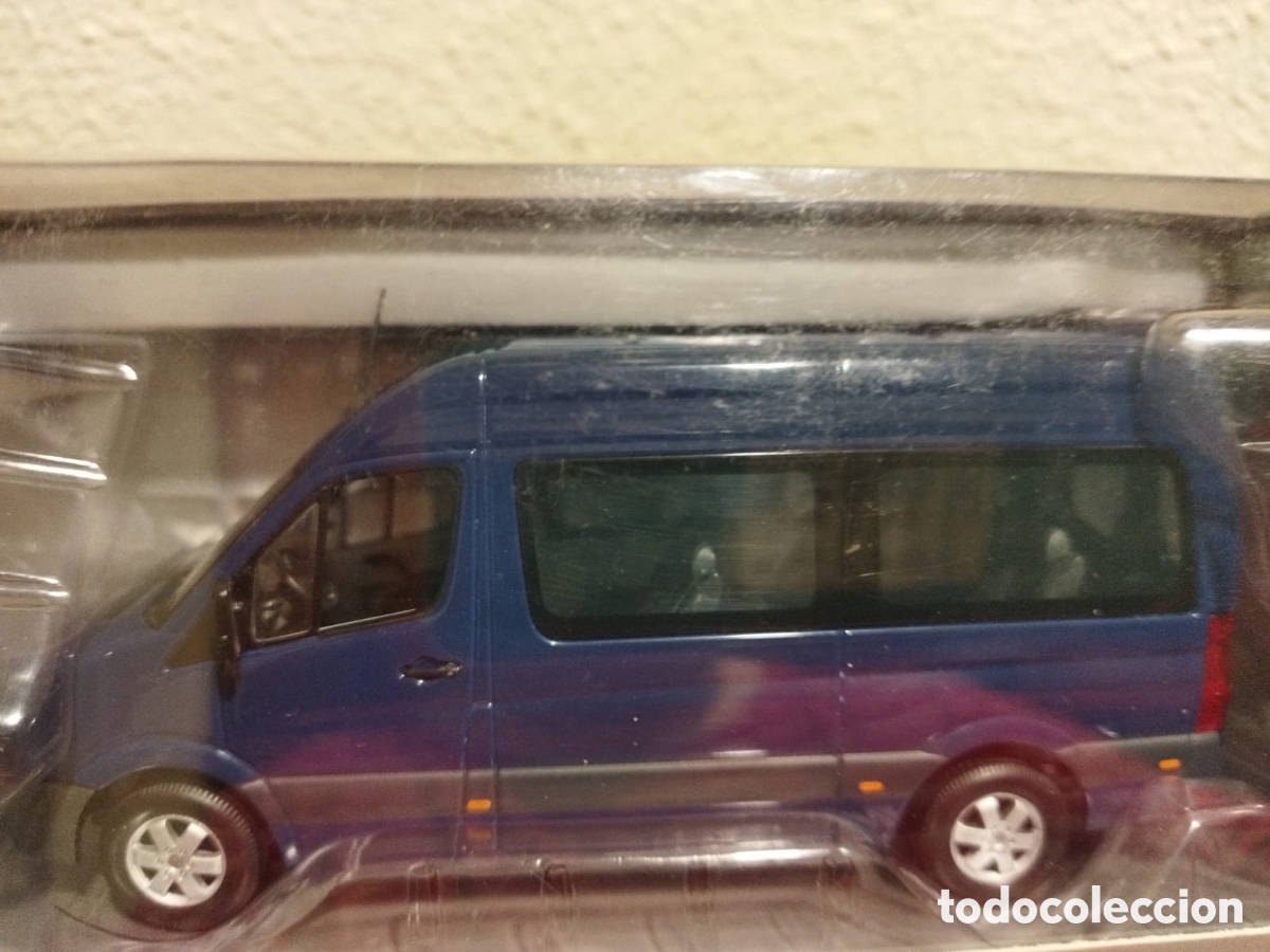 Modelos a escala: Furg&oacute;n Microb&uacute;s VOLKSWAGEN CRAFTER - Foto 2