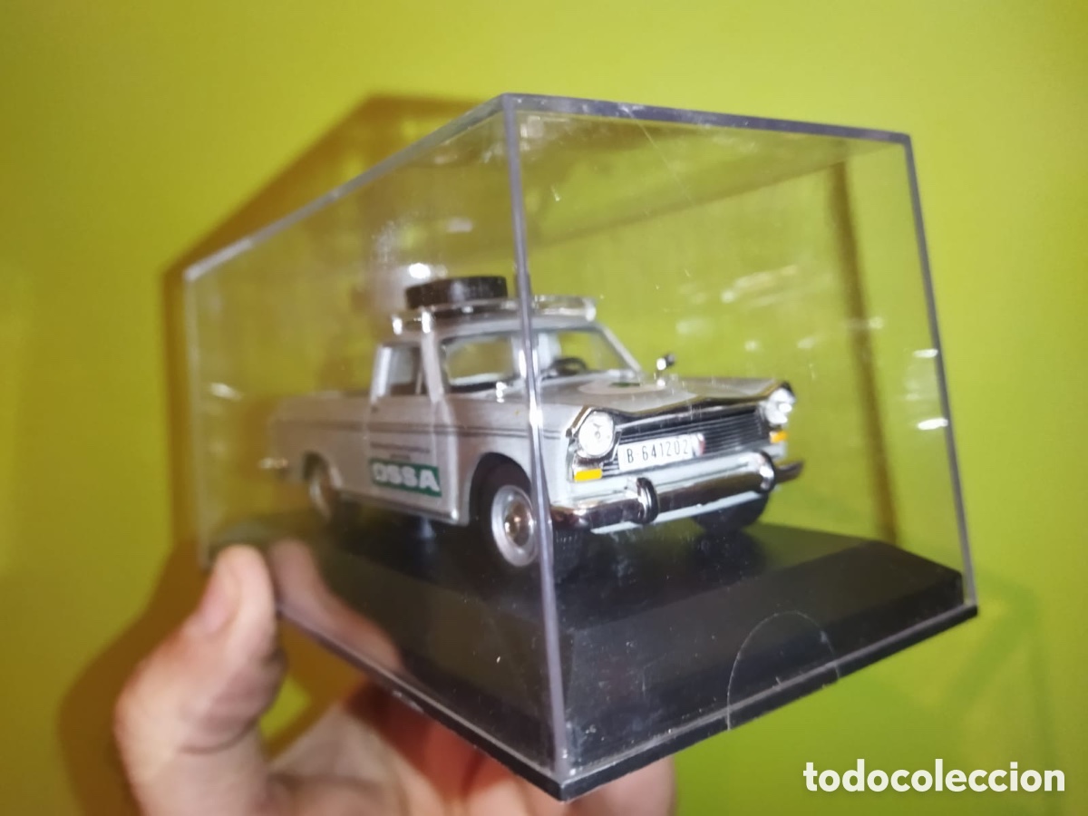 Modelos a escala: Seat 1500 pick up, del equipo de competici&oacute;n - Foto 5