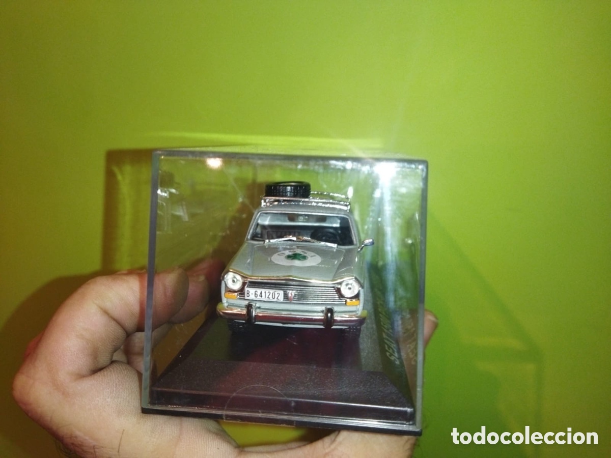 Modelos a escala: Seat 1500 pick up, del equipo de competici&oacute;n - Foto 9