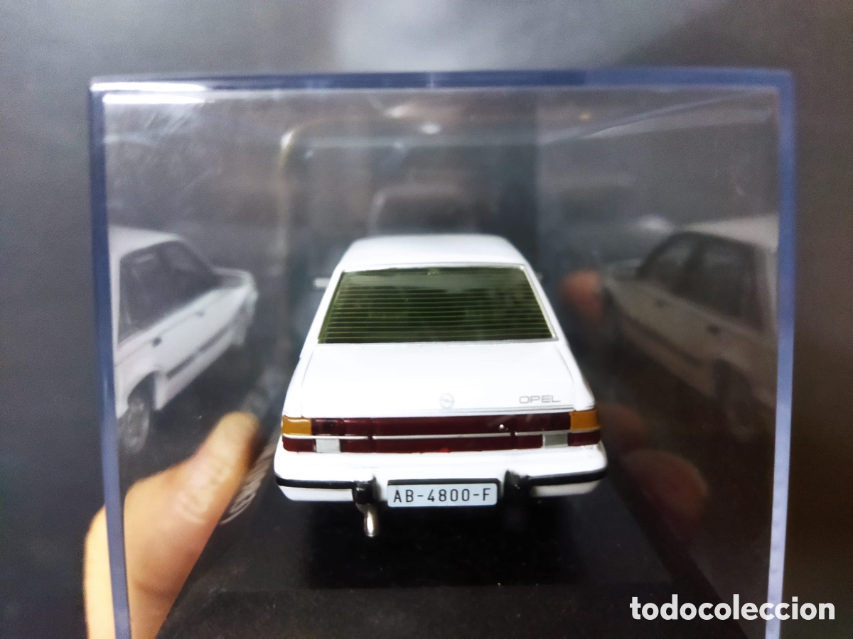 Modelos a escala: OPEL SENATOR 3.0i, escala 1/43, - Foto 4