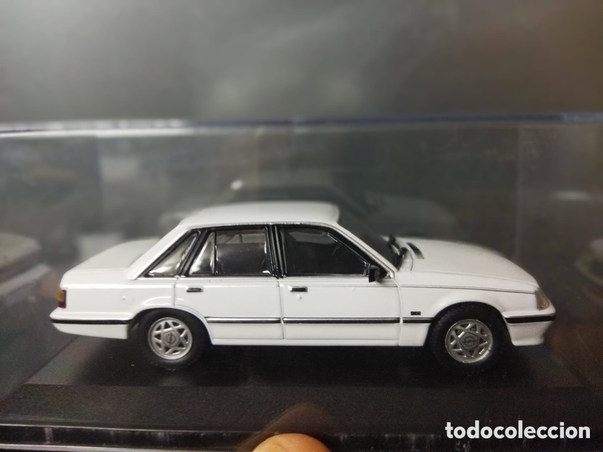 Modelos a escala: OPEL SENATOR 3.0i, escala 1/43, - Foto 7