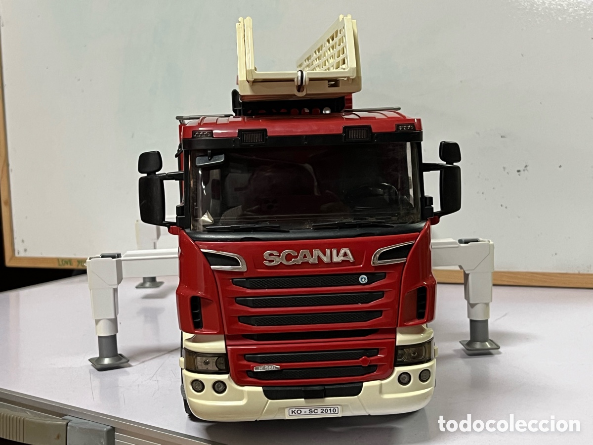 Modelos a escala: Cami&oacute;n Scania bomberos - Foto 2