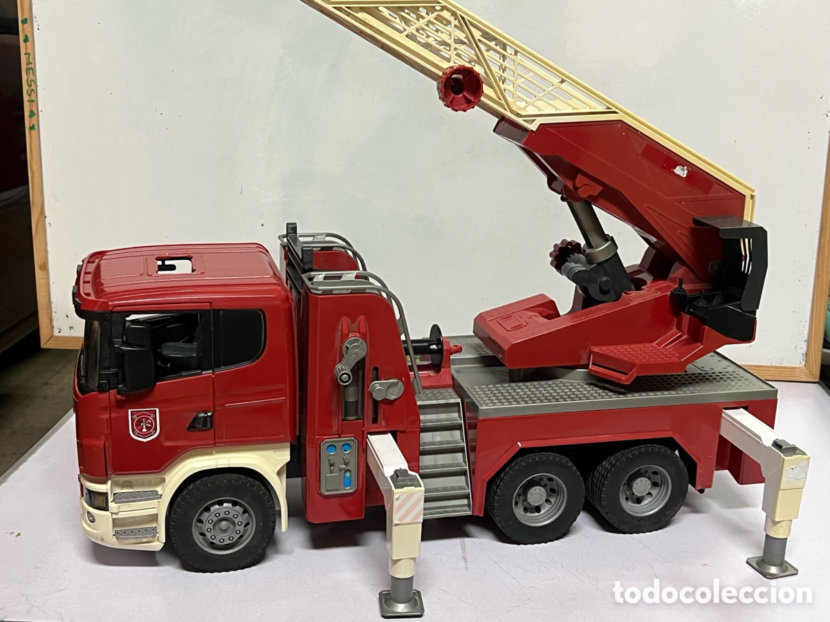 Modelos a escala: Cami&oacute;n Scania bomberos - Foto 4