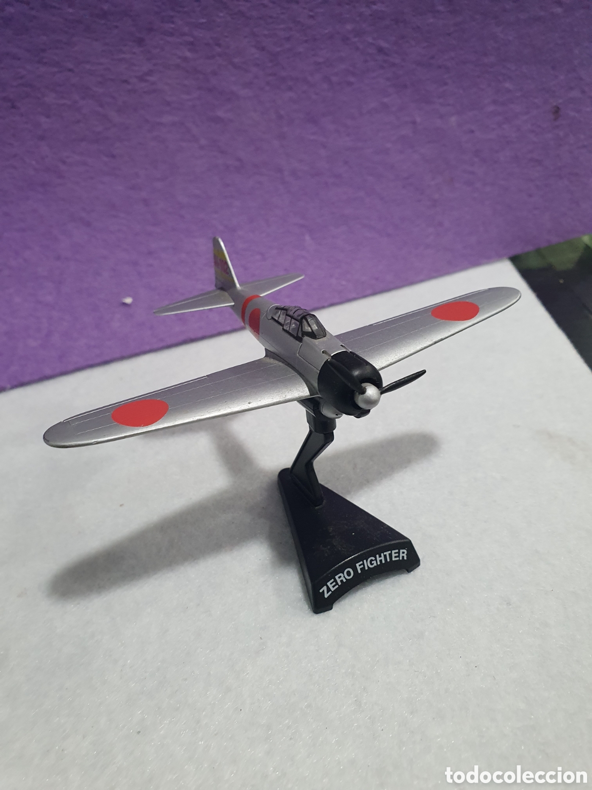 Modelos a escala: Zero Fighter. Avion a escala con peana. (L7) - Foto 1