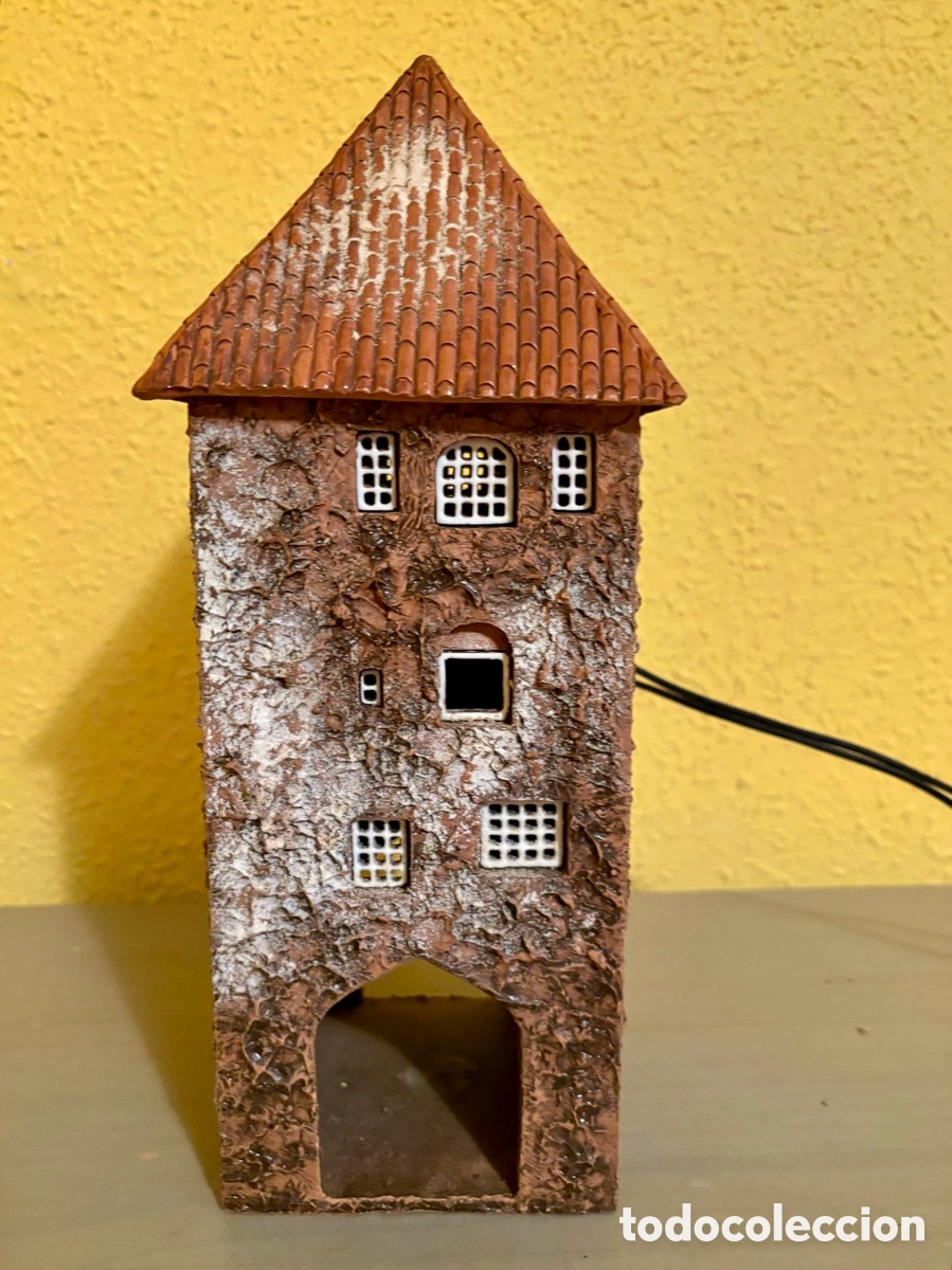 Modelos a escala: Casa torre. Terracota . Luz interior. - Foto 4