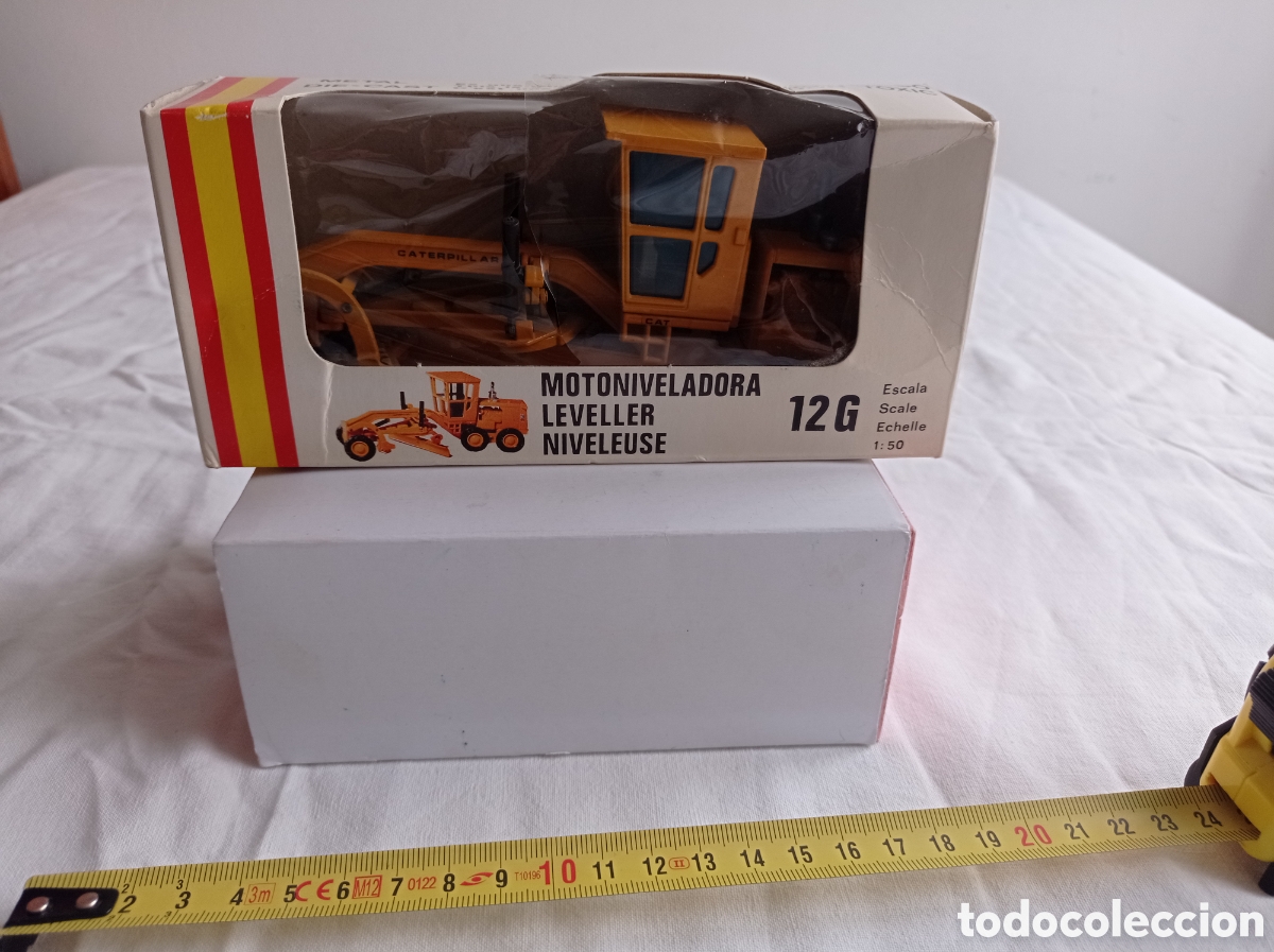 Modelos a escala: Motoniveladora Caterpillar 12G - Foto 2