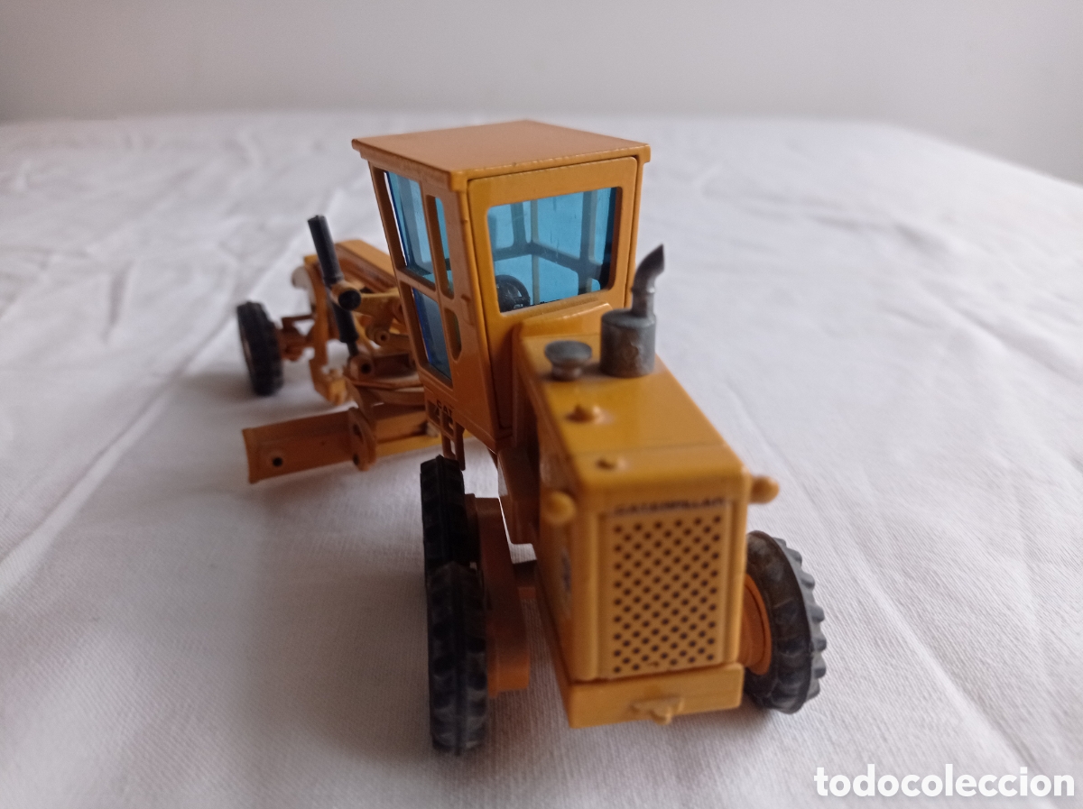 Modelos a escala: Motoniveladora Caterpillar 12G - Foto 7