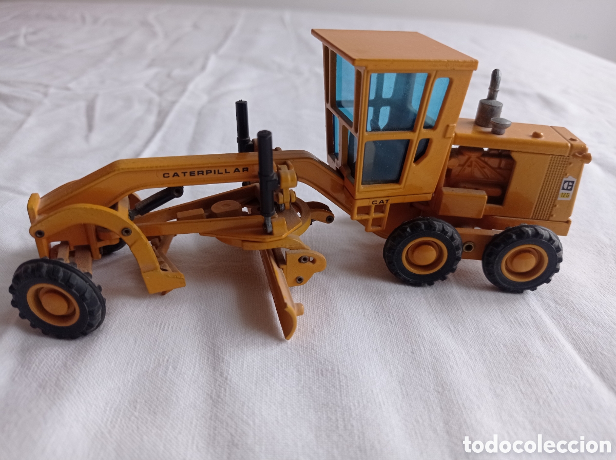 Modelos a escala: Motoniveladora Caterpillar 12G - Foto 8