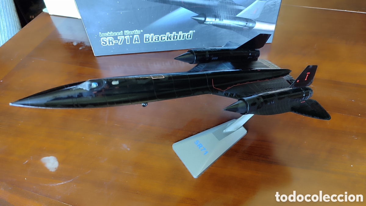 Modelos a escala: SR-71*A Blackbird marca Lockheed Martin - Foto 1