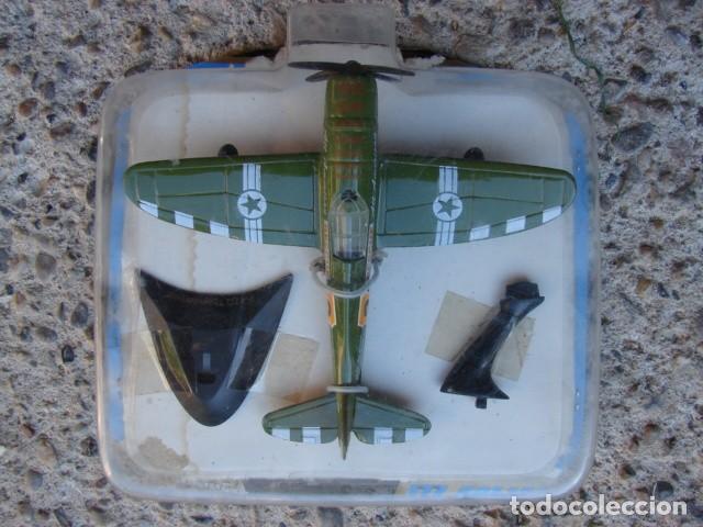 Modelos a escala: AVI&Oacute;N THUNDERBOLT P470 - Foto 1