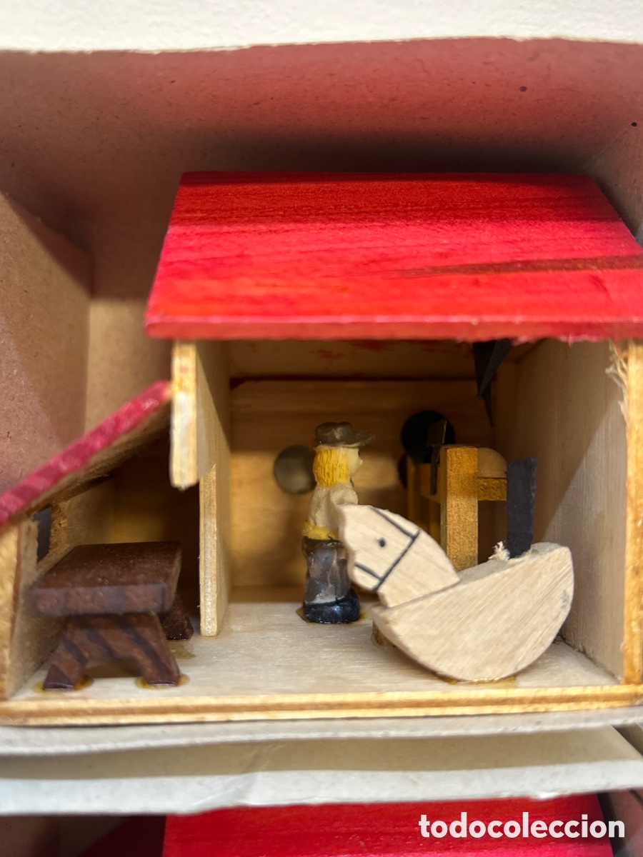 Modelos a escala: 4 casitas de madera con muebles - Foto 3
