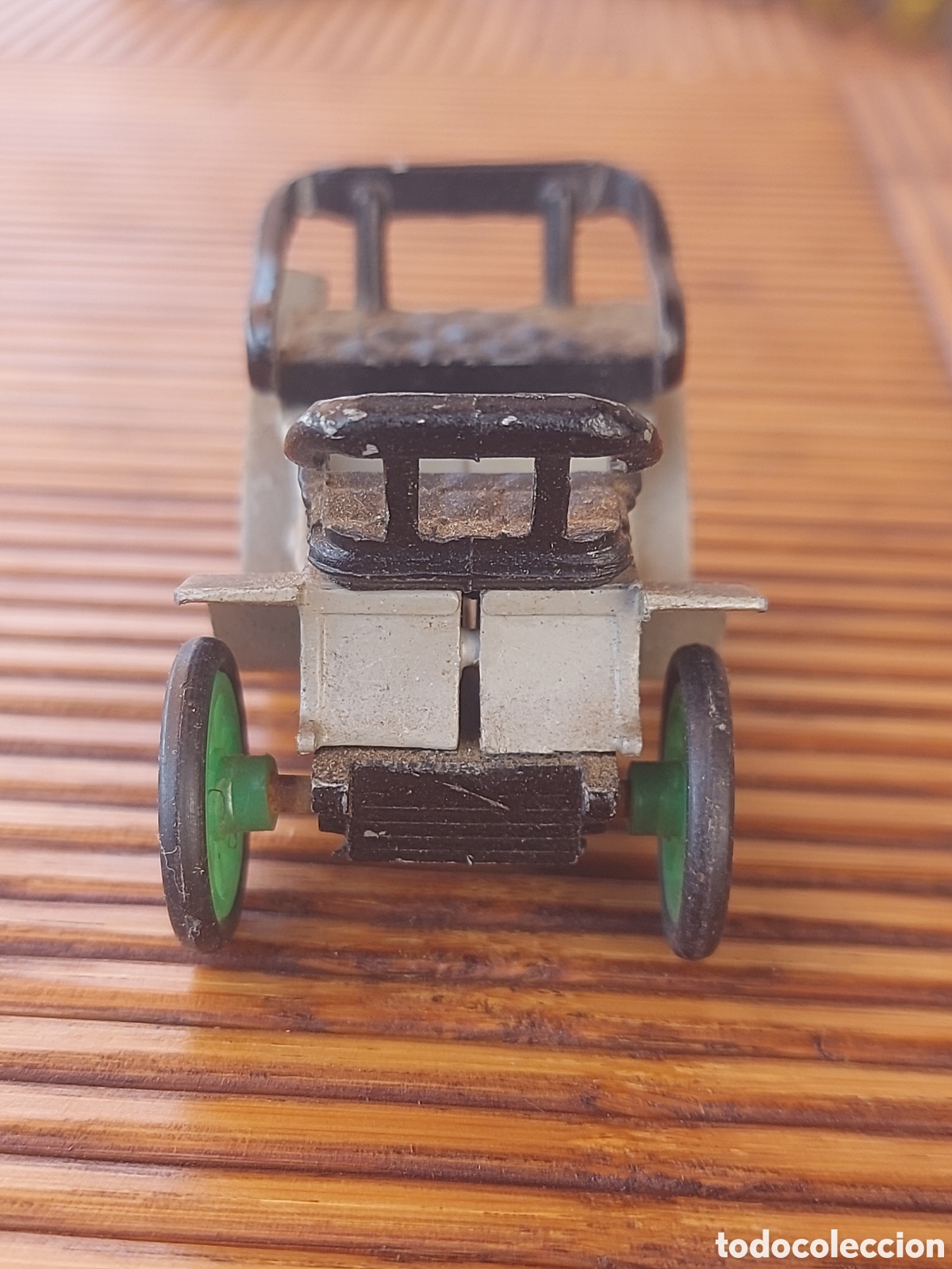 File:1902 De Dion Bouton Type G Vis à Vis 1cyl 699cc 3,5hp photo 1.jpg - Wikimed