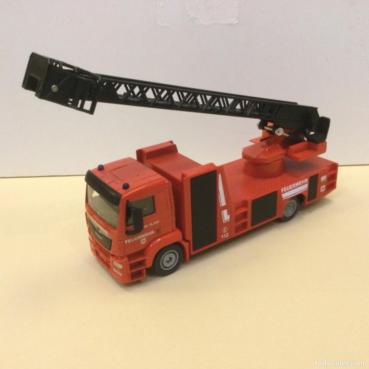 Modelos a escala: Cami&oacute;n de bomberos. Siku. Nuevo - Foto 1