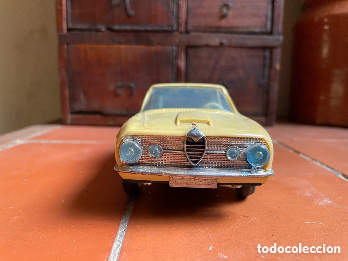 Modelos a escala: ALFA ROMEO SPRINT DE MOLT&Oacute;., REF. 520. 19,5 Cm - Foto 2