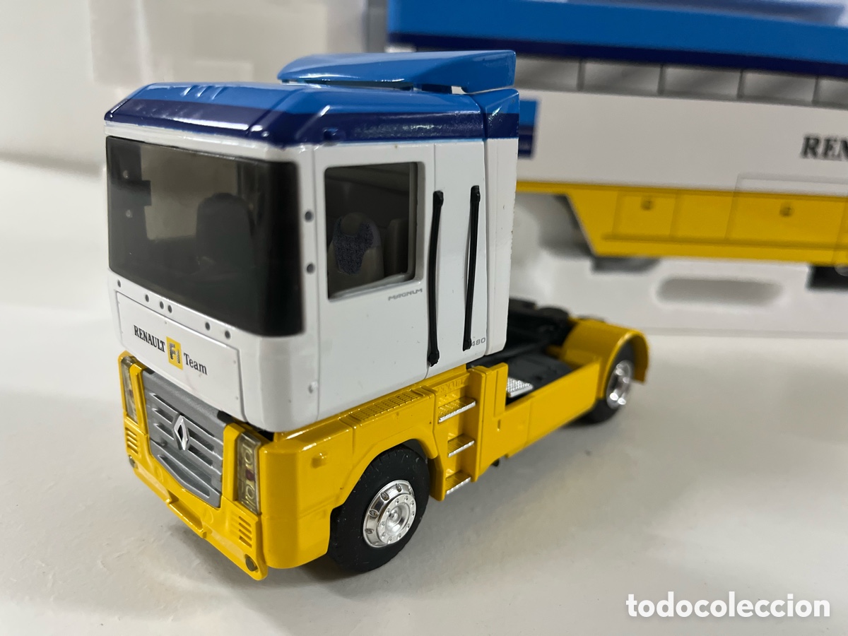 Modelos a escala: Vendo Cami&oacute;n equipo Renault F&oacute;rmula 1 - Foto 4