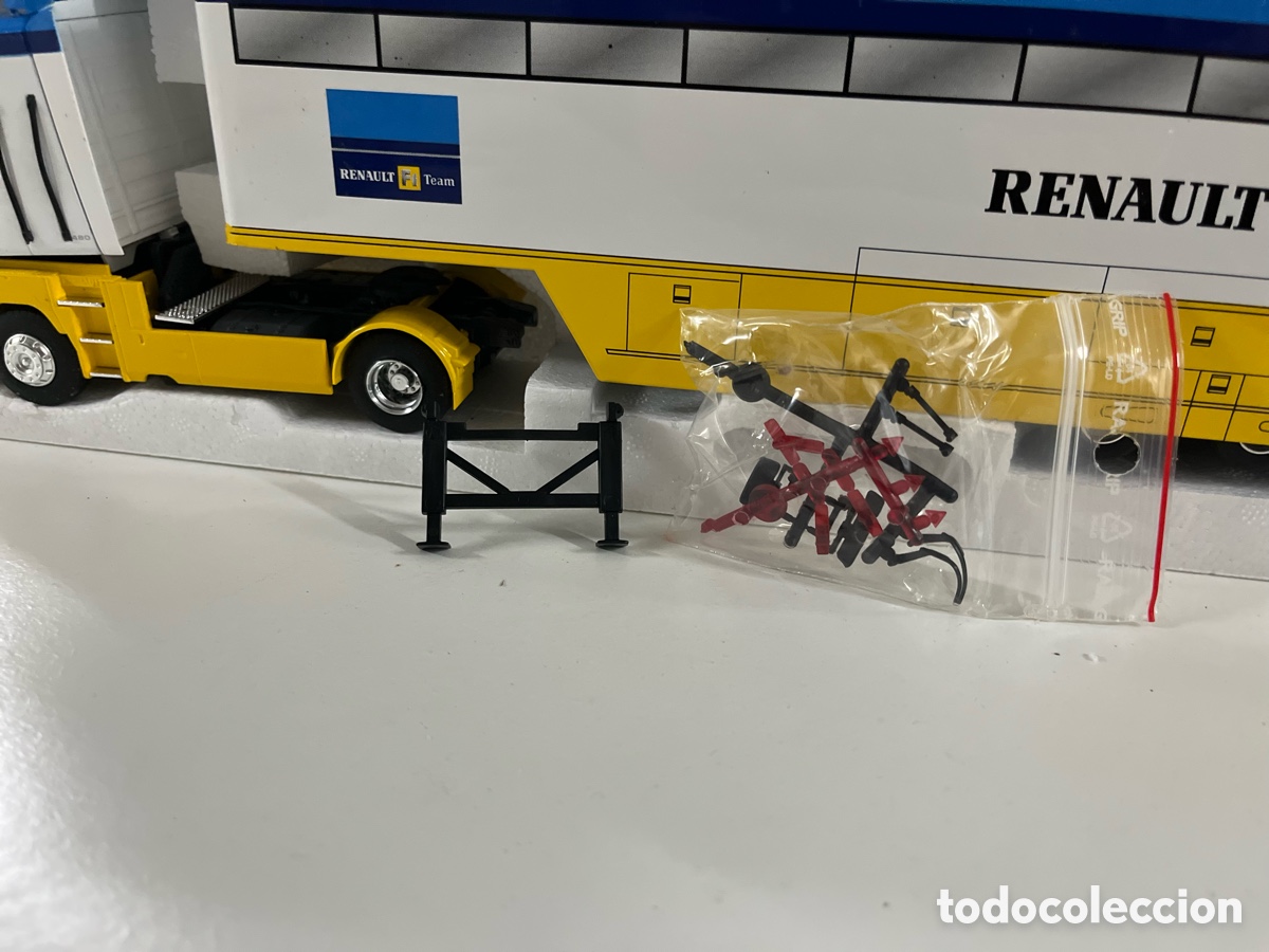 Modelos a escala: Vendo Cami&oacute;n equipo Renault F&oacute;rmula 1 - Foto 9