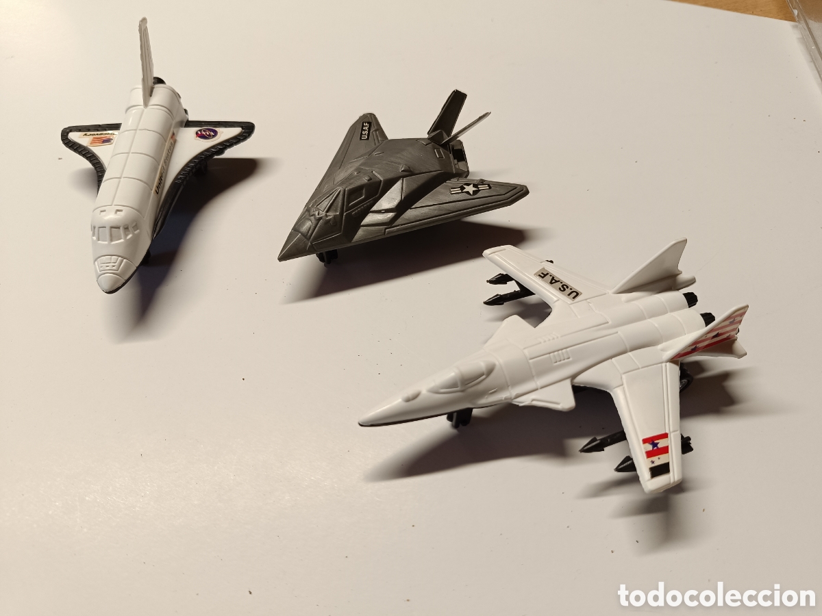 Modelos a escala: Lote 3 aviones de pl&aacute;stico. - Foto 2