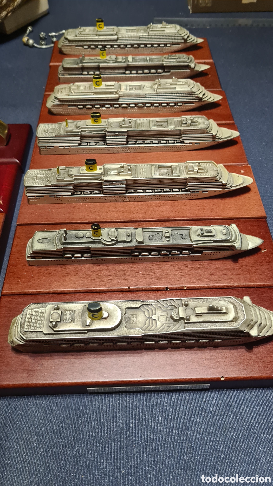 Modelos a escala: 14 maquetas de buques cruceros - Foto 1