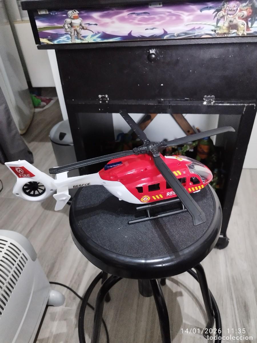 Modelos a escala: Helic&oacute;ptero Bomberos Rescate Rojo - Foto 4