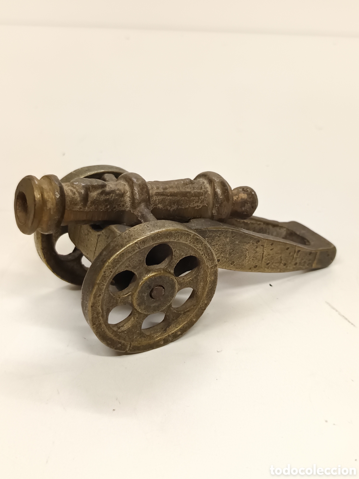 Modelos a escala: Ca&ntilde;&oacute;n antiguo en bronce - Foto 1