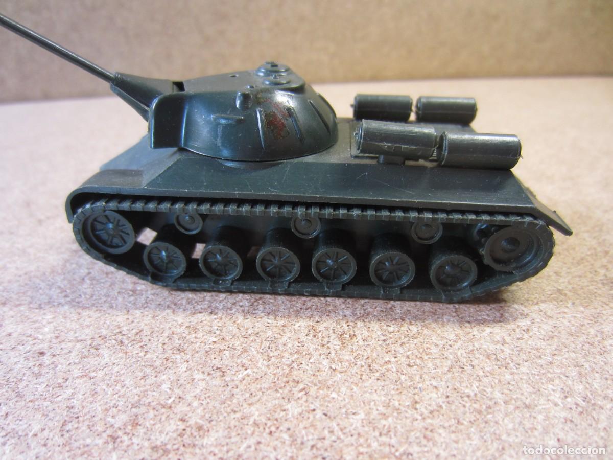 Modelos a escala: Tanque Stalin (EKO Made in Spain) - Foto 5