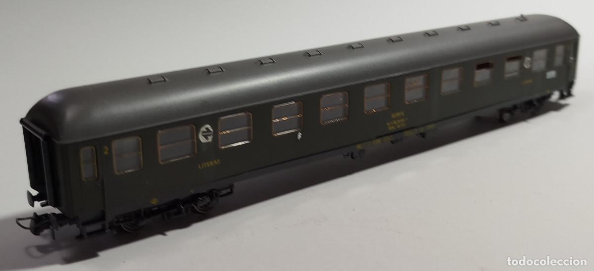 Modelos a escala: Coche literas Roco 2&ordf; clase como nuevo - Foto 1