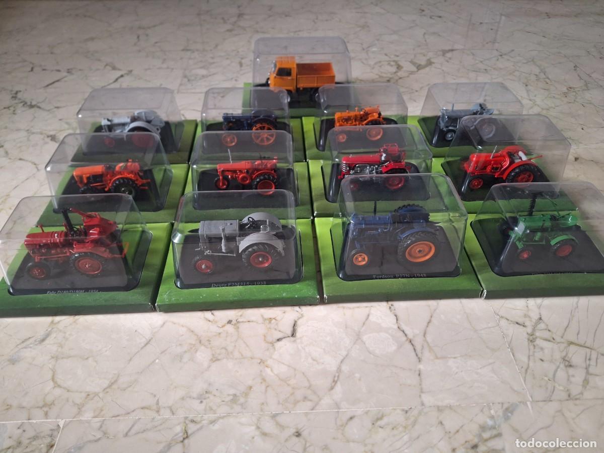 Mod&egrave;les r&eacute;duits: Lote de 13 tractores a 1/43 de Hachette
