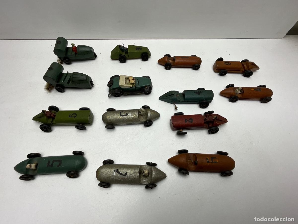 Modelos em escala: LOTE DE ANTIGUOS JUGUETES MINIATURA EN MADERA -A&Ntilde;OS 40-50- COCHE-COCHES CARRERA - TIPO GOULA ??