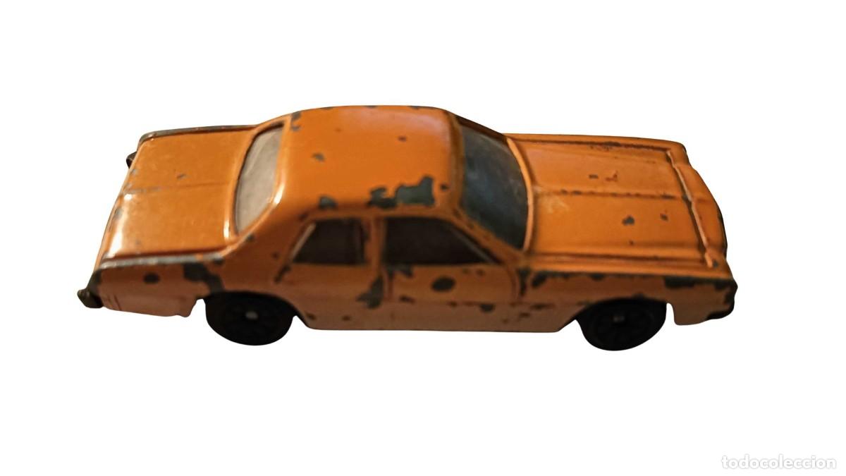 Modelos a escala: MINIATURA DIECAST SED&Aacute;N AMERICANO DOS PUERTAS - ESCALA 1:64 - A&Ntilde;OS 1975-1982