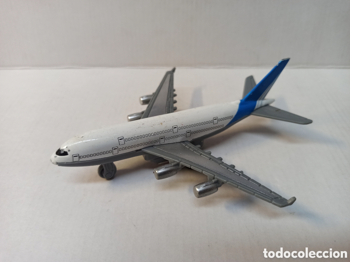 Scale Models: Avi&oacute;n Boing fricci&oacute;n.