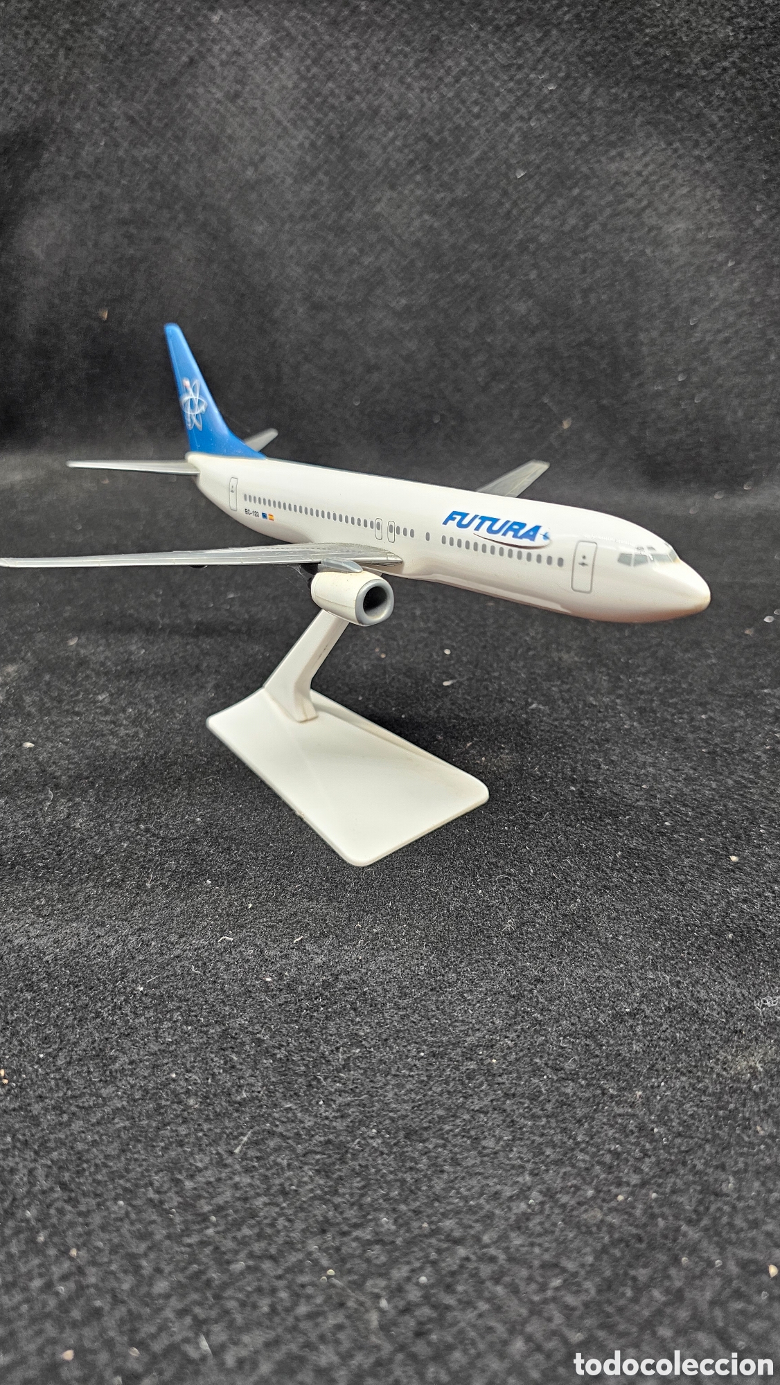 Modelos a escala: Maqueta de avi&oacute;n de colecci&oacute;n