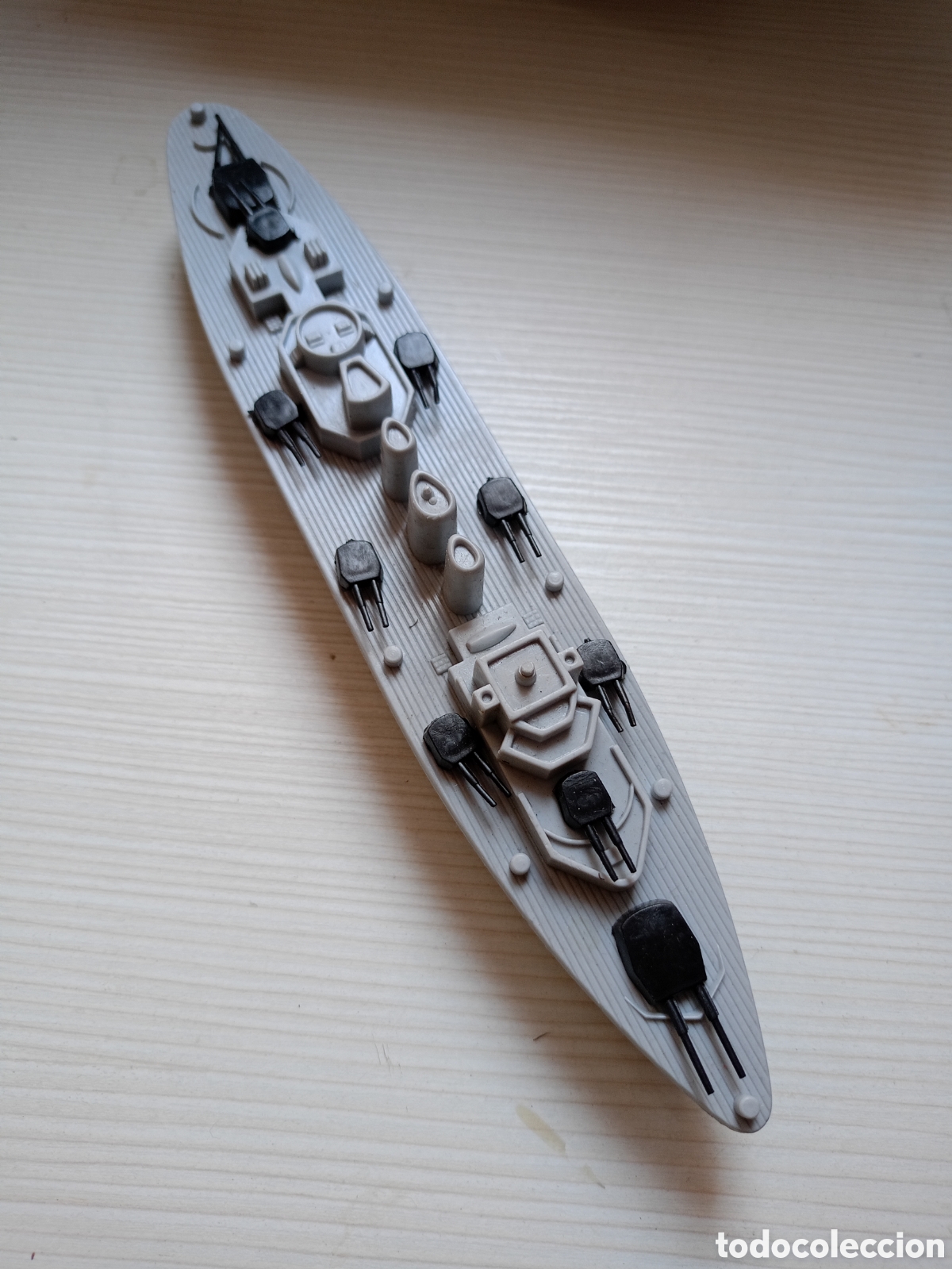 Modelos a escala: Barco buque de guerra pl&aacute;stico vintage a&ntilde;os 80 23x4cm