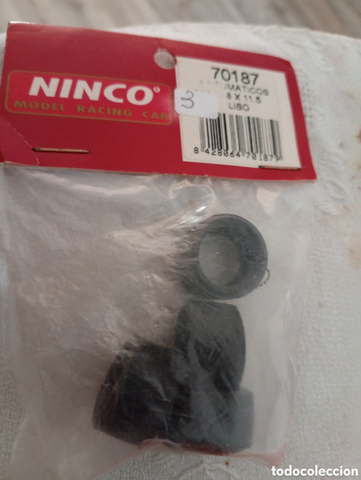 Modelos a escala: Neum&aacute;ticos Scalextric nuevos
