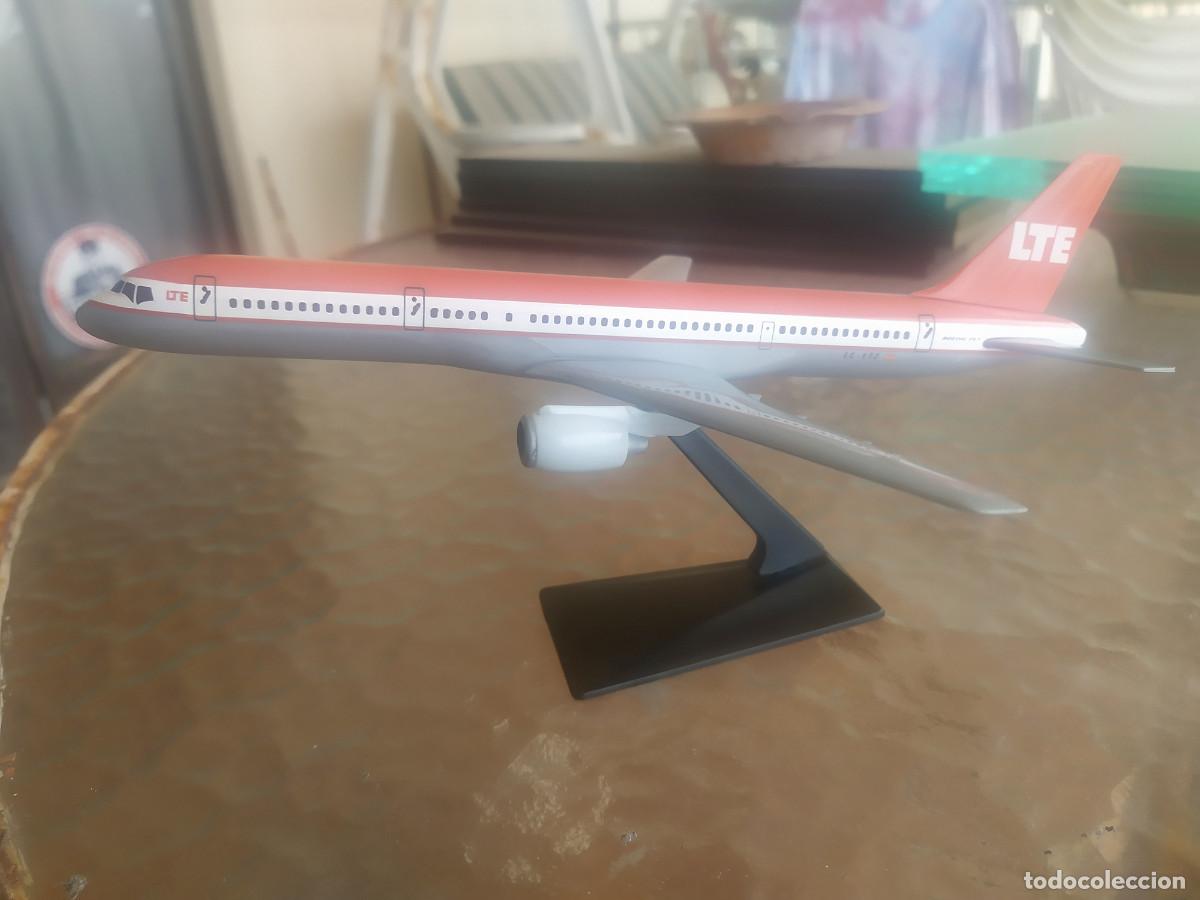 Ma&szlig;stabsgetreue Modelle: Maqueta Boeing 757 LTE a&ntilde;os 90