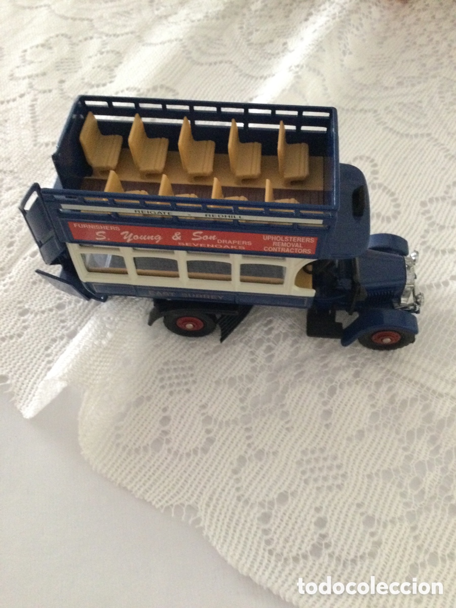 Modelos a escala: Autob&uacute;s cl&aacute;sico de dos pisos marca Corgi