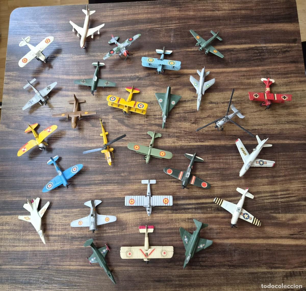 Modelos a escala: Lote de 21 miniaturas de aviaci&oacute;n vintage en metal (A&ntilde;os 70-80) - Tipo Playme / Guisval