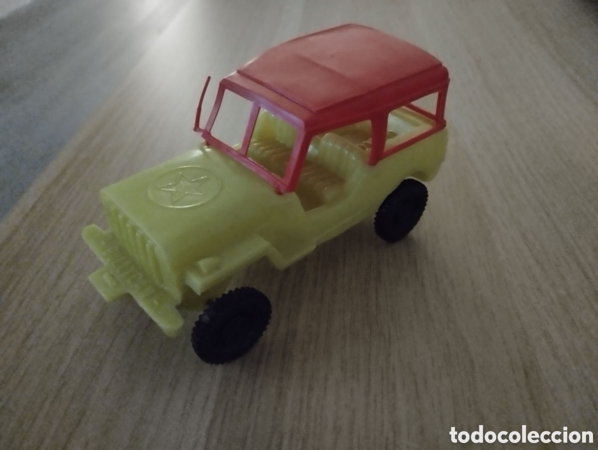 Modelos a escala: Jeep pl&aacute;stico bullycan sin blister