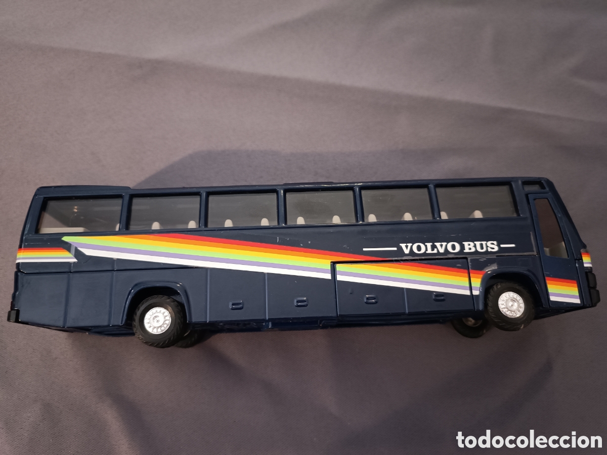 Scale Models: DOS AUTOBUSES A ESCALA 1/50, VOLVO 149 JOAL-MAJORETTE 3046