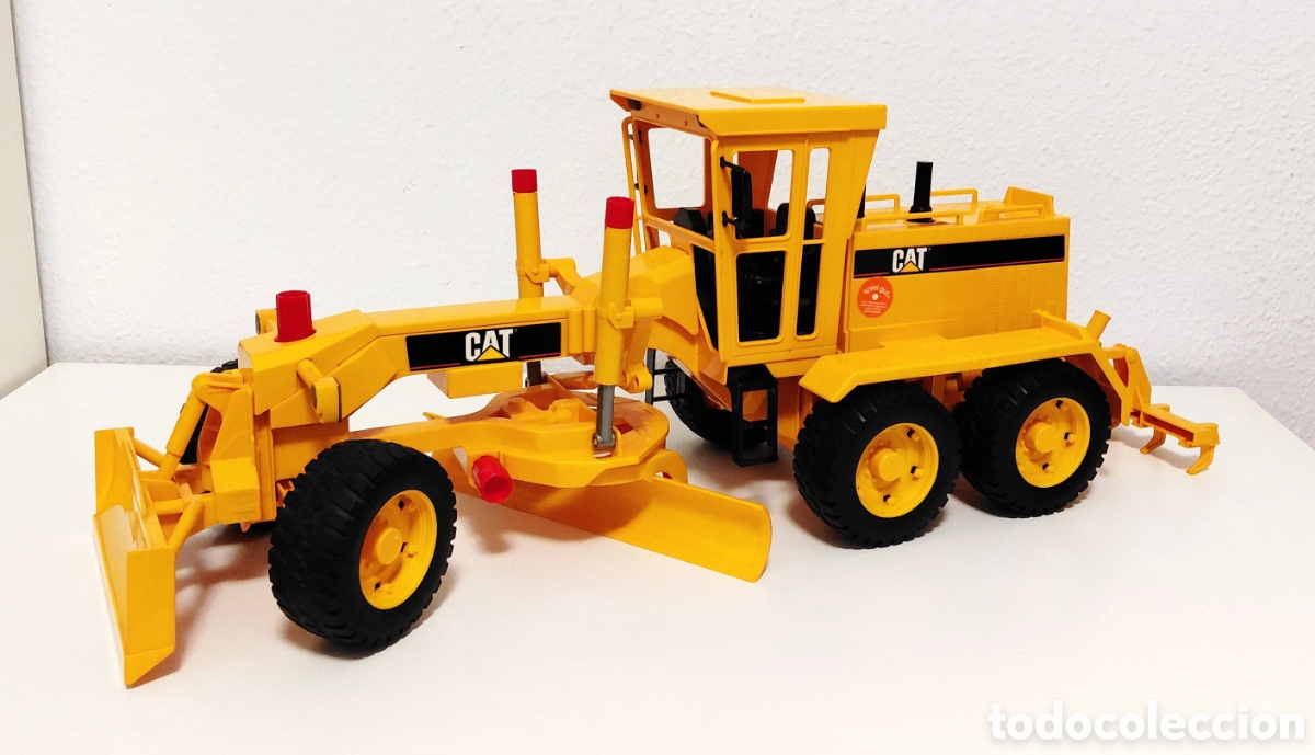 Modelos a escala: Bruder Ref:02436 : Motoniveladora Cat - Foto 2