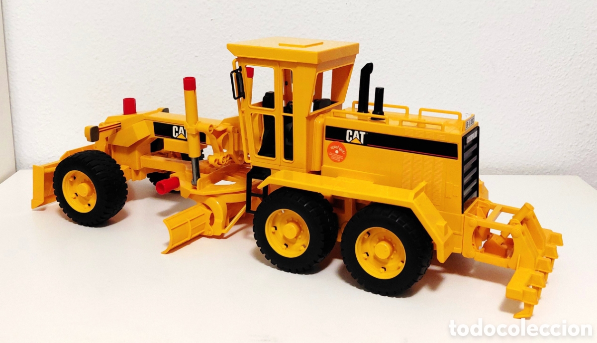 Modelos a escala: Bruder Ref:02436 : Motoniveladora Cat - Foto 4