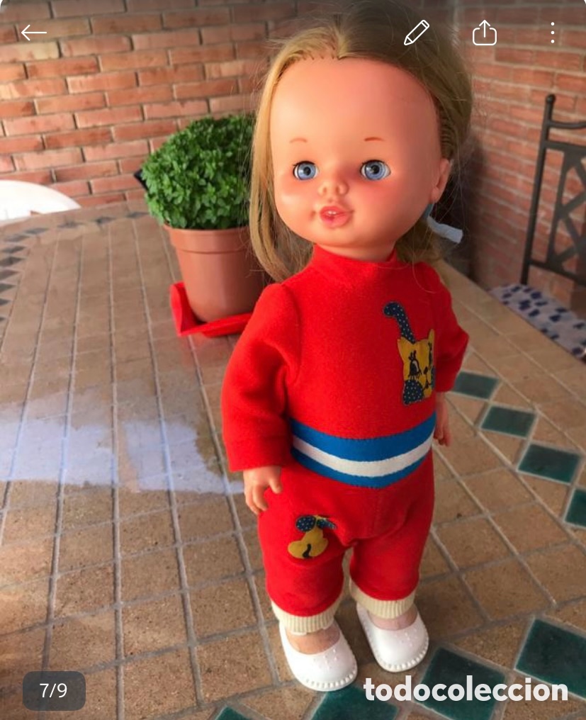 Mod&egrave;les r&eacute;duits: Mu&ntilde;eca toyse antigua