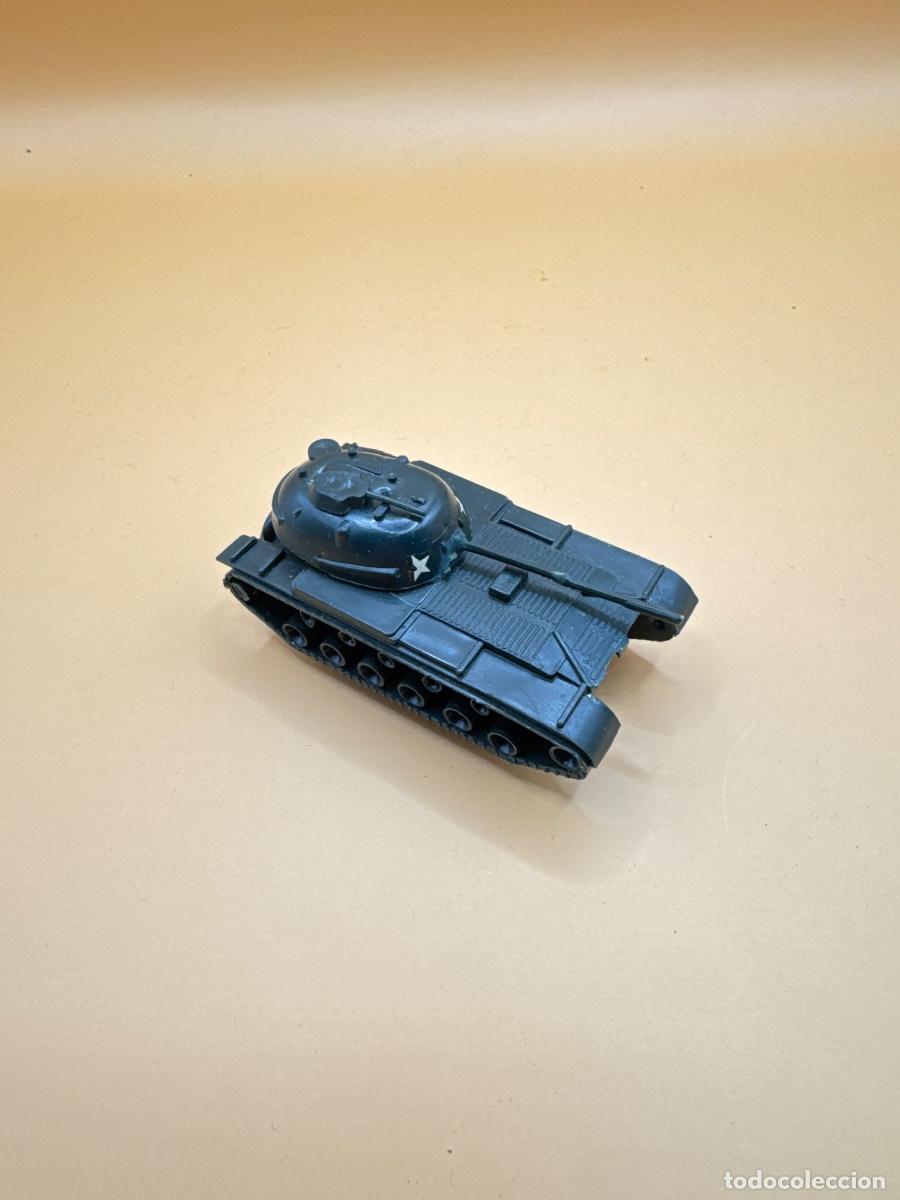 Modelos a escala: FIGURA DE PL&Aacute;STICO (TANQUE EKO M48) ESCALA 1:88